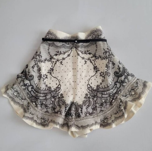 ZIMMERMANN'Crush Flat Front Frill' shorts Size 2 USA M - Picture 4 of 5